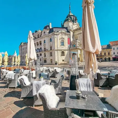 Hlavna Apartment Kosice Exterior photo